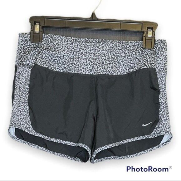 Nike Dri-Fit Women’s Black Athletic Shorts Size S - Picture 1 of 5